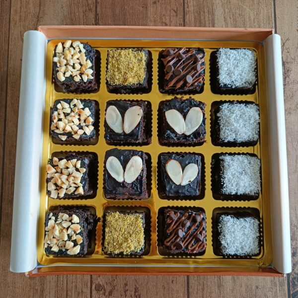 Brownie Bites Classic Delight Box (Set of 16)